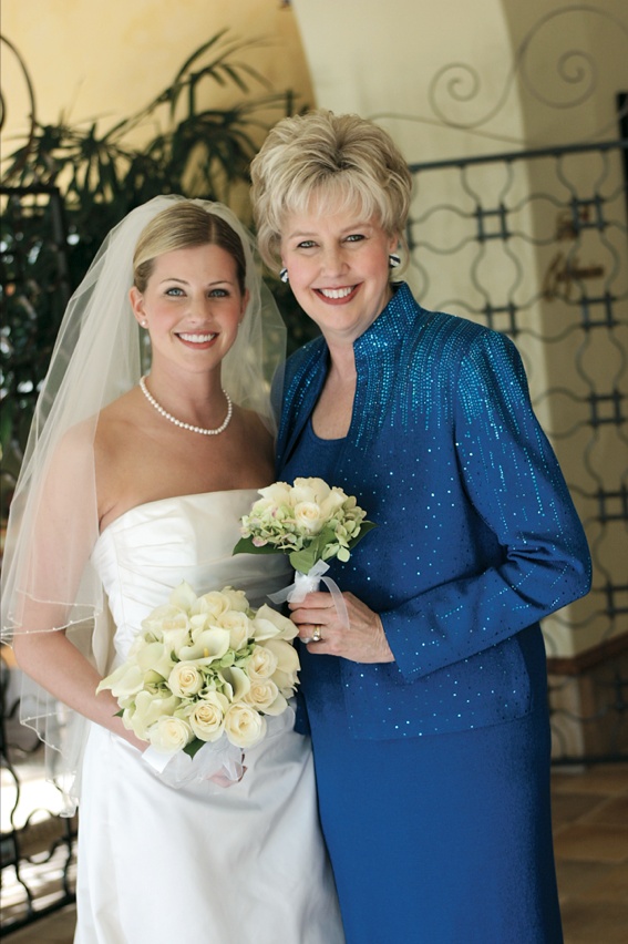 Blue Mother-of-the-Bride Dress
Photography: Karen French Photography
Read More:
http://www.insideweddings.com/weddings/romantic-winter-wedding-in-huntington-beach-california/81/ Bride's mom wore bedazzled royal blue blazer