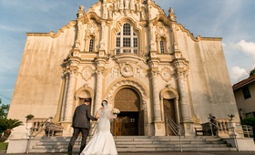 Bride %26 Her Father Approach St. Joseph Catholic Church
Photography: Arte De Vie
Read More:
http://www.insideweddings.com/weddings/traditional-church-ceremony-country-club-reception-in-new-orleans/719/ Bride in a fit-and-flare Sottero and Midgley dress, her father at St. Joseph Catholic Church, Gretla