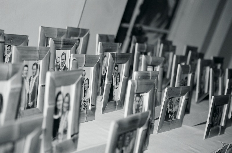 Bamboo Frame Wedding Favor
Photography: frame.thirty.six photography
Read More:
http://www.insideweddings.com/weddings/tropical-inspired-spring-wedding-at-the-bel-air-bay-club/236/ Black and white photo of bamboo frame party favors