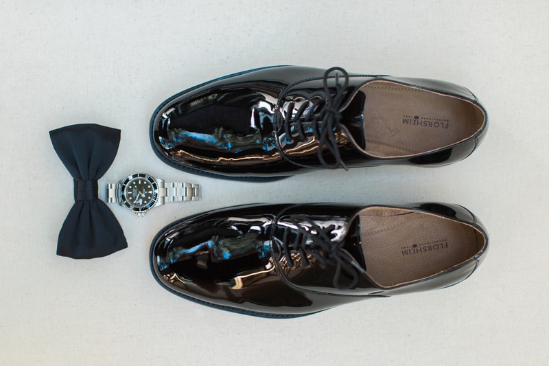 Shoes, Tie, Bow Tie
Photography: Hello Blue Photo
Read More:
http://www.insideweddings.com/weddings/boho-chic-wedding-with-traditional-jewish-ceremony-in-malibu/1156/ wedding photo detail shots, groom dress shoes, watch, black bow tie