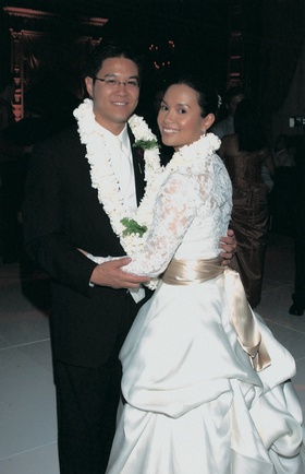 Lea Salonga and Robert Chien
Photography: Andy Tecson Photography, Raymund Isaac, and Fidel Lirio Photography
Read More:
http://www.insideweddings.com/weddings/lea-salonga-and-robert-chien/62/ Broadway singer lea salonga and husband robert chien
