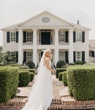 Former Miss America Savvy Shields
Photography: The Hickenloopers
Read More:
http://www.insideweddings.com/weddings/former-miss-america-savvy-shields-artsy-industrial-chic-wedding/1279/ former miss america savvy shields wedding dress veil in arkansas home state wedding ideas