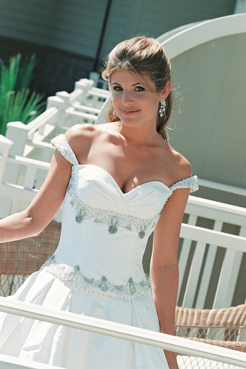 Off The Shoulder Ball Gown
Photography: Gerson Photography
Read More:
http://www.insideweddings.com/weddings/garden-theme-oceanfront-wedding-at-montage-laguna-beach/95/ wedding dress with off the shoulder neckline and beading