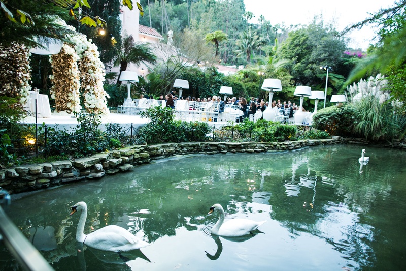 Ceremony Space Next to Swans
Photography: Samuel Lippke Studios
Read More:
http://www.insideweddings.com/weddings/glamorous-alfresco-ceremony-ballroom-reception-and-after-party/1041/ Hotel Bel-Air wedding ceremony location flower arch with pond nearby swans swan lake