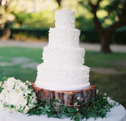 Simple fondant wedding cakes