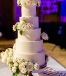 Five-Tier Cake with Fresh Flowers
Photography: Deyla Huss Photography
Read More:
http://www.insideweddings.com/weddings/chic-wedding-with-sri-lankan-traditions-at-a-museum-in-portland/1332/ five tier wedding cake with matte frosting and fresh flowers on gold cake stand