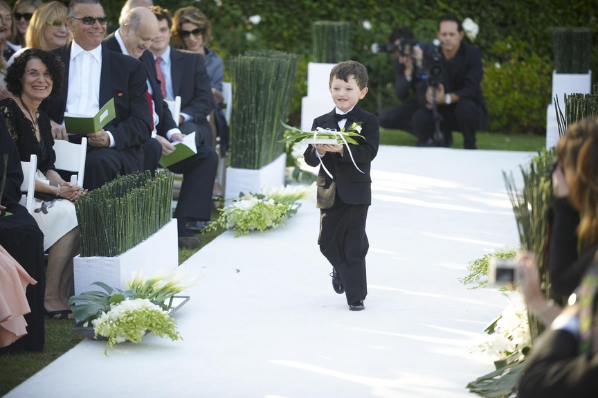 Article: 9 Delightful Ring Bearers Too Cute to Resist
Photography: Yitzhak Dalal Photography
Read More:
http://www.insideweddings.com/news/fashion/9-delightful-ring-bearers-too-cute-to-resist/1179/