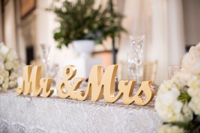 Wooden "Mr. and Mrs." Sign in Gold
Photography: Laurie Bailey Photography
Read More:
http://www.insideweddings.com/weddings/classic-california-wedding-with-outdoor-ceremony-indoor-reception/853/ golden mr. and mrs. sign for wedding sweetheart table