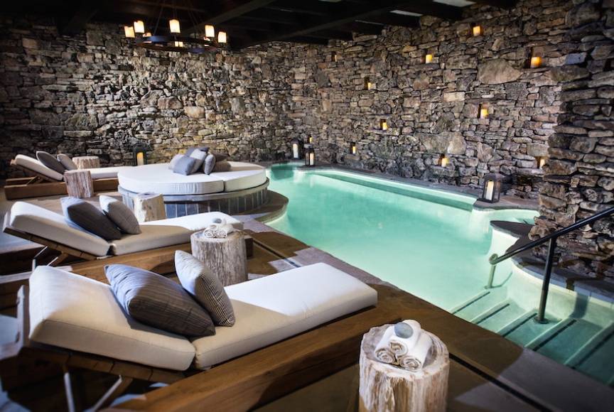 Big Cedar Spa Pool
Article: Escape to the Mountains for a Rustic Bachelorette Party
Photography: Courtesy of Big Cedar Lodge
Read More:
http://www.insideweddings.com/news/travel-honeymoon/escape-to-the-mountains-for-a-rustic-bachelorette-party/2018/ Missouri Ozarks spa at Big Cedar Lodge