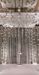 Photography: Kent Drake
Read More:
http://www.insideweddings.com/inspiration/board/525/hmr-designs/ceremonies/ Design by HMR Designs