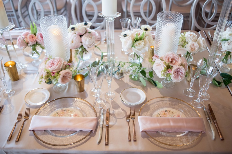 Gold and Blush Tablescape
Photography: Little Tree Studios
Read More:
http://www.insideweddings.com/weddings/brian-winters-of-the-new-york-jets-romantic-rustic-chic-wedding/1245/ blush reception table, clear charger with gold trim, blush napkins