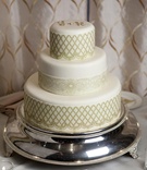 White Chocolate Cake
Photography: Catherine Hall Studios
Read More:
http://www.insideweddings.com/weddings/metropolitan-san-francisco-wedding-at-luxury-hotel/411/ Three layer wedding cake with gold initials