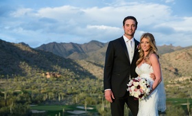 Brock Osweiler %26 Erin Costales
Photography: Jared Platt Photography
Read More:
http://www.insideweddings.com/weddings/classic-arizona-wedding-of-denver-broncos-nfl-player-brock-osweiler/701/ Denver Broncos quarterback Brock Osweiler and bride in Arizona