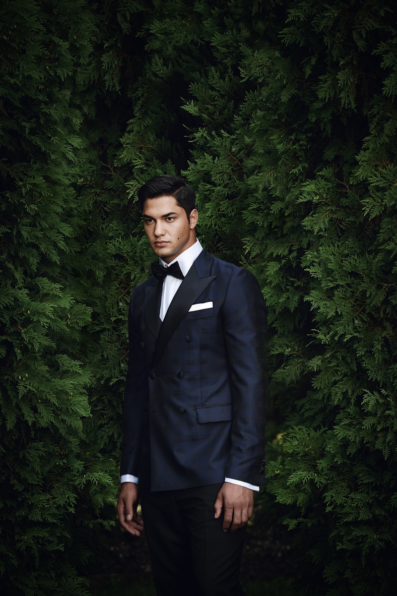 Groom in Midnight Blue
Photography: Carasco Photography
Read More:
http://www.insideweddings.com/weddings/styled-shoot-combines-old-world-charm-and-contemporary-fashion/849/ groom in midnight blue tuxedo with black bow tie
