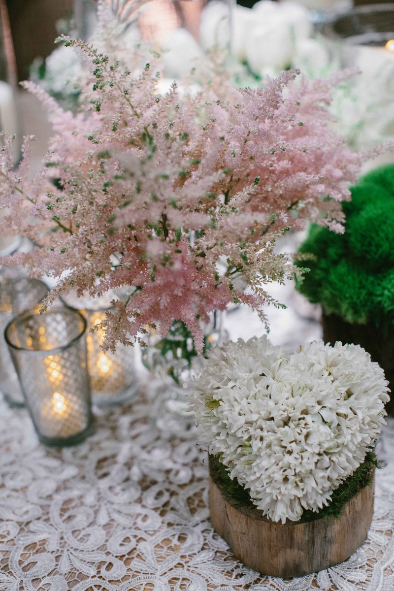 Reception Décor Photos White HeartShaped Flower Arrangement Inside