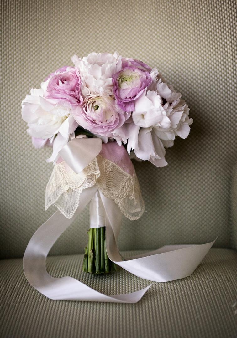 Blush Bridal Bouquet
Photography: Catherine Hall Studios
Read More:
http://www.insideweddings.com/weddings/metropolitan-san-francisco-wedding-at-luxury-hotel/411/ Pink peony and ranunculus flowers tied with lace