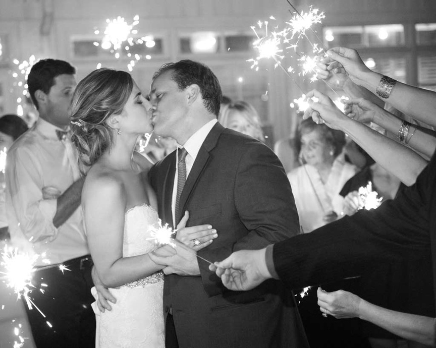 Article: Match the Stars in Your Eyes With Stellar Jewelry
Photography: Dalal Photography
Read More:
http://www.insideweddings.com/news/jewelry/match-the-stars-in-your-eyes-with-stellar-jewelry/1336/