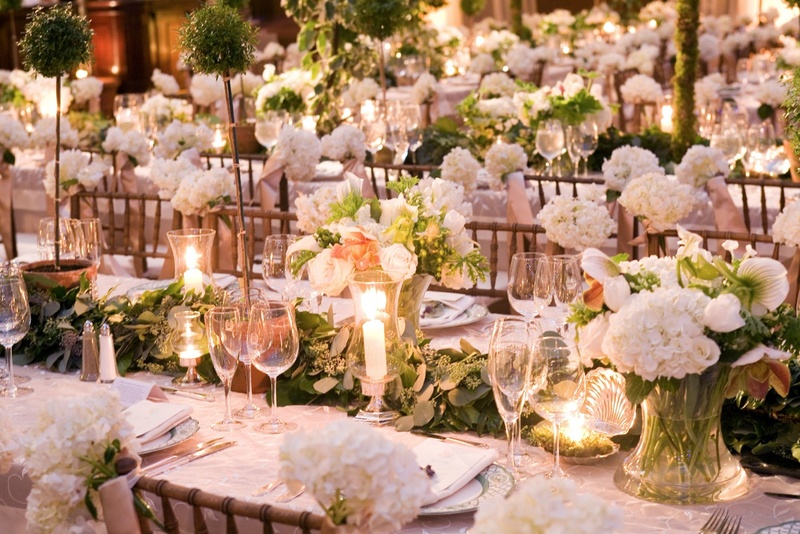 Garden-Inspired Tablescape
Photography: Gruber Photographers
Read More:
http://www.insideweddings.com/weddings/english-garden-inspired-fall-wedding-in-new-york-city/210/