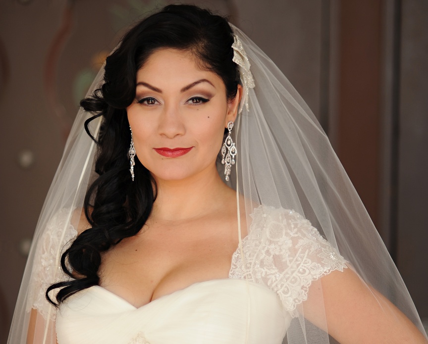 Article: 3 Essential Things to Look for in a Makeup Artist
Photography: Hazelnut Photography
Read More:
http://www.insideweddings.com/news/beauty/3-essential-things-to-look-for-in-a-makeup-artist/1543/