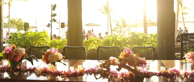 Hawaiian Wedding Décor
Photography: Disney's Fairy Tale Weddings
Read More:
http://www.insideweddings.com/weddings/dream-hawaiian-wedding-contest-winners-live-tv-celebration/3/ Hawaiian lei, candles, and tropical flower centerpiece