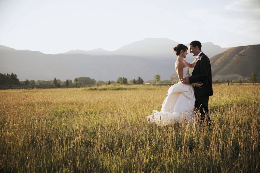 Article: Achieving a Perfectly Imperfect Marriage
Photography: Carrie Patterson
Read More:
http://www.insideweddings.com/news/expert-advice/achieving-a-perfectly-imperfect-marriage/1506/