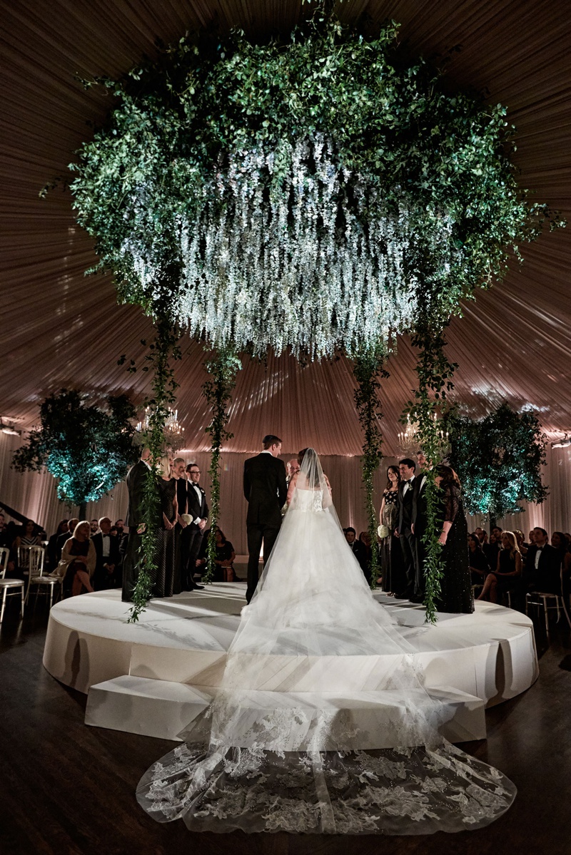 ceremony décor photos bride