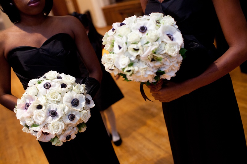 Maid of Honor Bouquets
Photography: Collins Metu Photography
Read More:
http://www.insideweddings.com/weddings/sarita-minor-and-jarett-dillard/432/ White anemone flowers with black centers