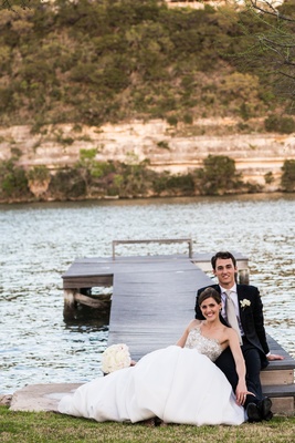 An Austin, Texas Lake House Wedding with a Natural Color Palette ... An Austin, Texas Lake House Wedding with a Natural Color Palette ...