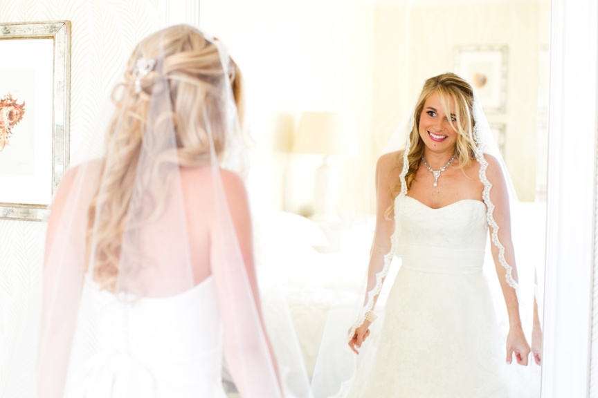 Article: Products to Maintain Your Bridal Beauty
Photography: Donna Newman Photography
Read More:
http://www.insideweddings.com/news/beauty/products-to-maintain-your-bridal-beauty/1348/