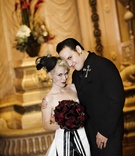 Brandon Saller, Drummer of Atreyu, and His Bride
Photography: Barnet Photography
Read More:
http://www.insideweddings.com/weddings/ashley-reeves-and-brandon-saller/261/ Brandon Saller, drummer of Atreyu, with bride in an Alvina Valenta dress and black wedge veil