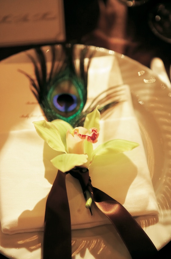 Peacock Feather Place Setting
Photography: Tony Florez Photography
Read More:
http://www.insideweddings.com/weddings/peacock-feather-themed-wedding-in-santa-barbara-california/166/ Tablescape with feathers and orchids