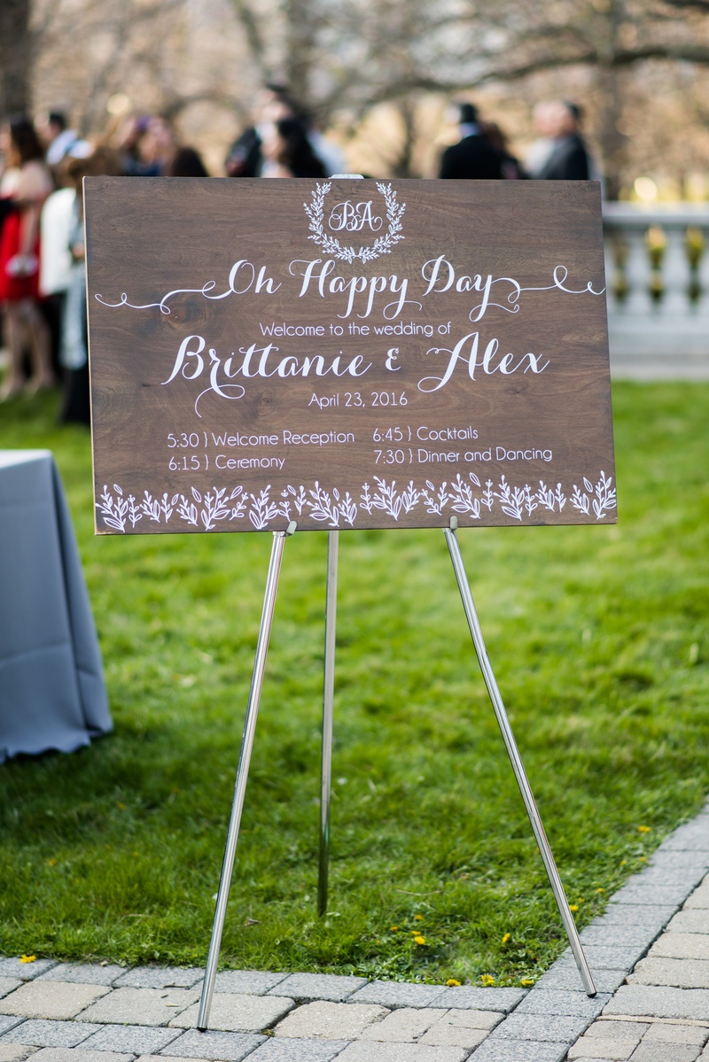 Wood Wedding Welcome Sign
Photography: Kent Drake Photography
Read More:
http://www.insideweddings.com/weddings/an-event-planners-wedding-at-a-museum-by-sue-the-tyrannosaurus-rex/955/ Wood sign with wedding itinerary calligraphy monogram and wedding date on grass lawn