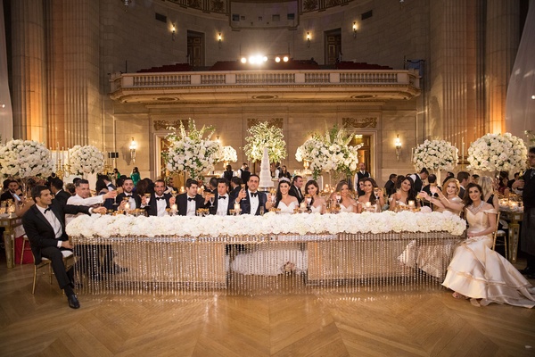Grand Wedding With Regal Decor And Golden Details In Washington
