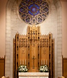 Simple Ceremony Décor
Photography: Walters %26 Walters
Read More:
http://www.insideweddings.com/weddings/classic-country-club-wedding-in-north-carolina/423/ Edenton Street United Methodist Church