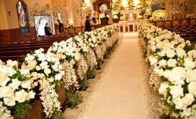 All-White Ceremony Flowers
Photography: Jay Lawrence Goldman Photography
Read More:
http://www.insideweddings.com/weddings/usc-couples-french-inspired-wedding-in-beverly-hills/328/ Church pews decorated with ivory floral arrangements