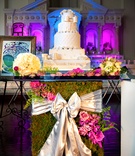Moss-Covered Cake Pedestal
Photography: Callaway Gable
Read More:
http://www.insideweddings.com/weddings/wedding-planner-alexandra-rembacs-garden-inspired-celebration/409/ White wedding cake on garden-inspired stand
