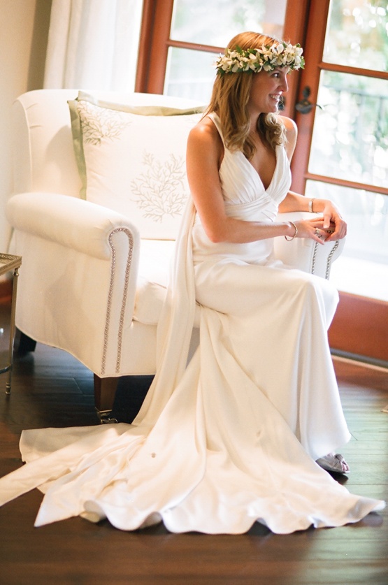 Hawaiian Theme Bride
Photography: frame.thirty.six photography
Read More:
http://www.insideweddings.com/weddings/tropical-inspired-spring-wedding-at-the-bel-air-bay-club/236/ Hawaiian wedding bride in bridal suite with flower crown