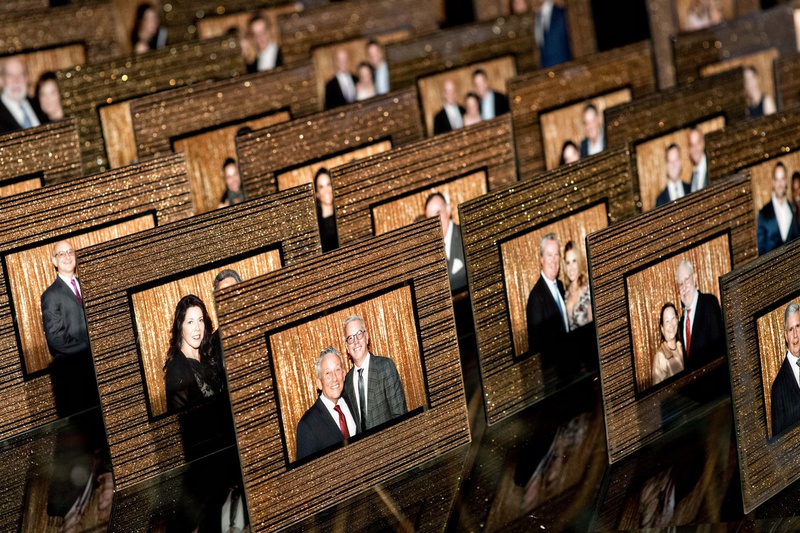 Photo Favors in Gold Frames
Photography: Laurie Bailey Photography
Read More:
http://www.insideweddings.com/weddings/50th-anniversary-party-a-surprise-vow-renewal-in-beverly-hills/1273/ wedding anniversary party golden anniversary 50 years guest photos in gold black frames