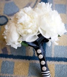 White Peony Bouquet
Photography: Couture Foto
Read More:
http://www.insideweddings.com/weddings/stacey-janks-and-eric-jasper/385/ Bridesmaid bouquet with white peonies and crystal pins