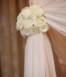 Chuppah White Rose Tieback
Photography: Bob %26 Dawn Davis Photography
Read More:
http://www.insideweddings.com/weddings/glamorous-ivory-blush-spring-wedding-at-a-private-club-in-chicago/685/ Ivory fabric chuppah with vanilla rose tieback for Jewish wedding