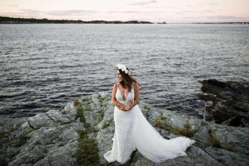 Bride in Gown, Plunging Neckline, on the Coast
Photography: Joe Laurin Photography
Read More:
http://www.insideweddings.com/weddings/simple-chic-seaside-wedding-with-white-palette-in-rhode-island/953/ bride gown berta bridal plunging neckline coast embellishments tulle flower crown