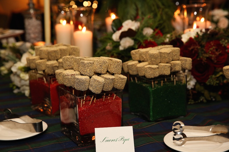 S'mores Pops at Wedding Reception
Photography: Robyn Rachel Photography
Read More:
http://www.insideweddings.com/weddings/christmas-theme-wedding-with-festive-red-green-decor-in-illinois/729/ Mini smores pops at holiday theme wedding reception on sticks