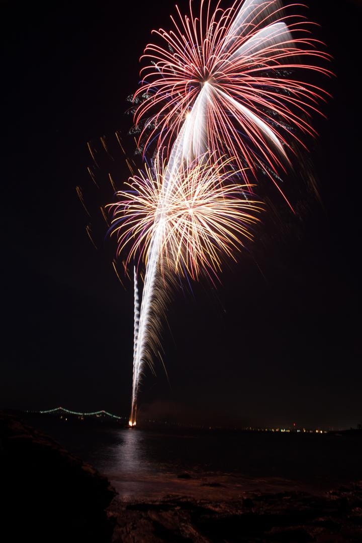 Firework Show
Photography: Carrie Rodman Photography
Read More:
http://www.insideweddings.com/weddings/new-england-summer-wedding-by-the-seashore/429/ Wedding reception fireworks at coastal reception