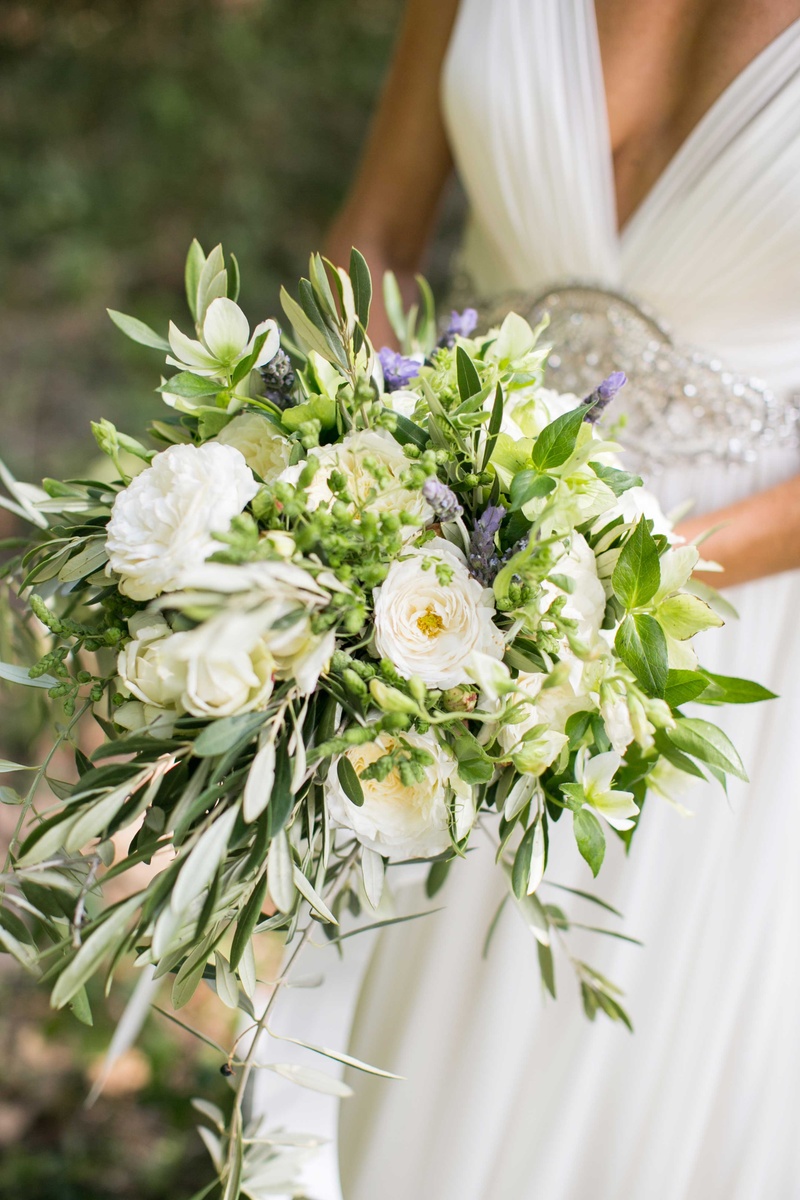 "Freshly Picked" Bridal Bouquet
Photography: Samuel Lippke Studios
Read More:
http://www.insideweddings.com/weddings/a-rustic-camp-themed-outdoor-wedding/908/ Freshly picked looking bouquet hellebore garden rose olive branches lavender mint leaves