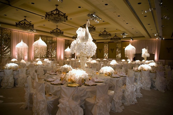 Lavish Los Angeles Wedding With Muted Hues Inside Weddings