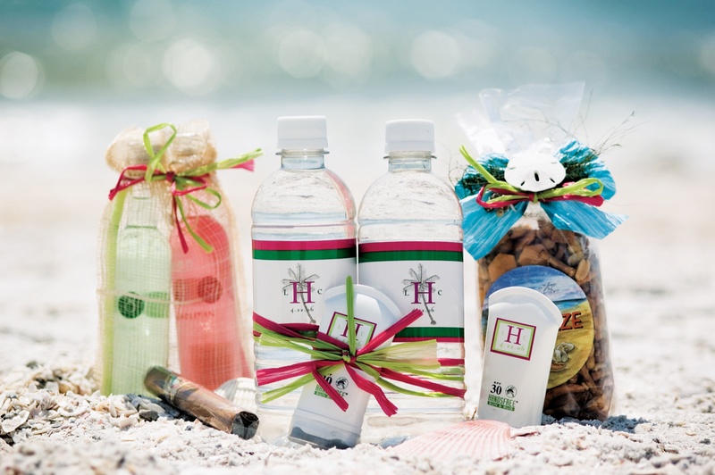 Beach Wedding Favors
Photography: Mermin + Christie Photographers
Read More:
http://www.insideweddings.com/weddings/tropical-theme-beach-wedding-in-naples-florida/184/ snacks lotion and water bottle wedding favors