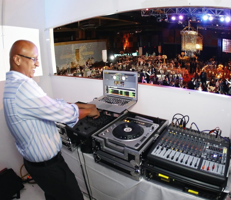 DJ
Photography: Tomas Ramos Photographers
Read More:
http://www.insideweddings.com/weddings/houston-indian-wedding-celebration-with-800-person-guest-list/435/ Wedding reception with DJ Yogi