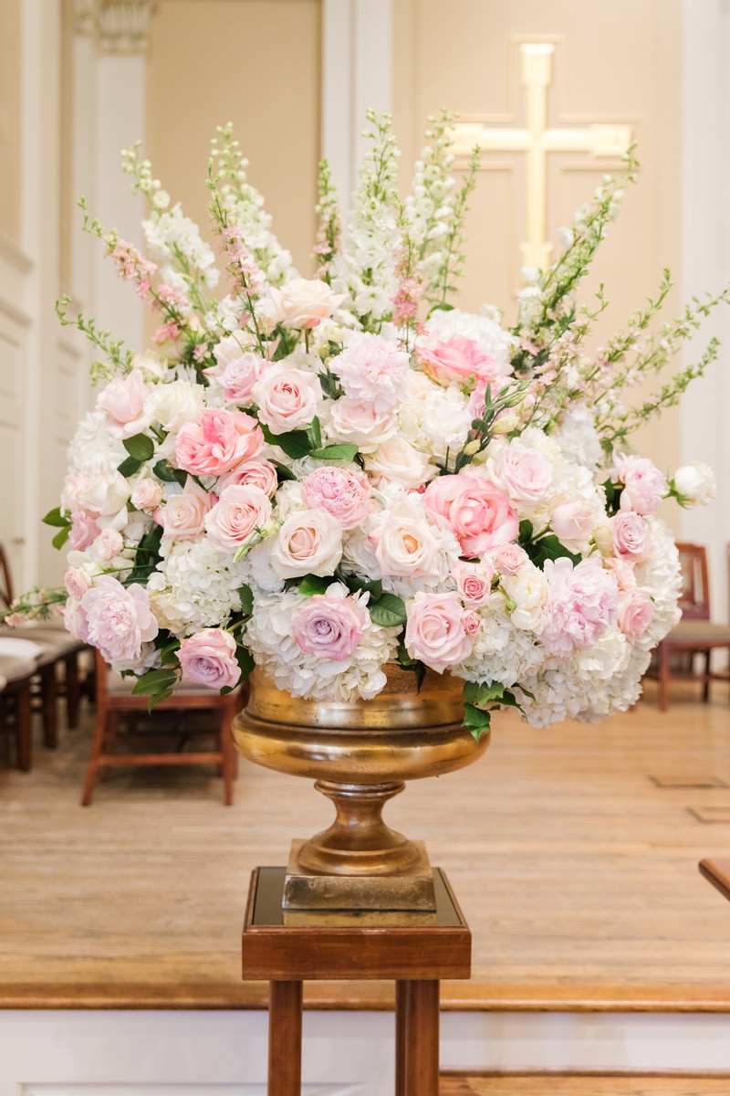 Soft Ceremony Florals
Photography: Perez Photography
Read More:
http://www.insideweddings.com/weddings/church-ceremony-classic-country-club-reception-with-pink-palette/1284/ blush roses, ivory flowers, snapdragons, blush and ivory ceremony arrangements in brass stand