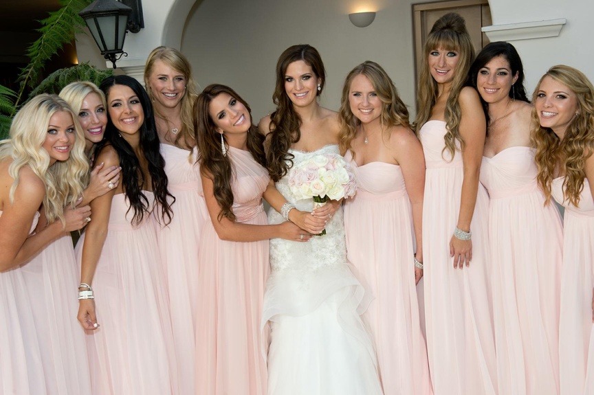 Article: Bridesmaid Gifts in Blush and Bashful
Photography: Handeland Tesoro Photography
Read More:
http://www.insideweddings.com/news/planning-design/bridesmaid-gifts-in-blush-and-bashful/1188/