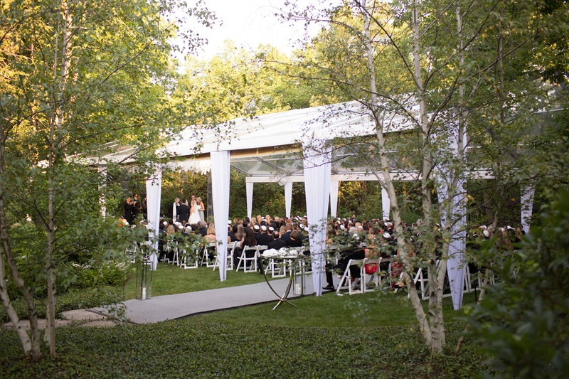 Locations Venues Photos Tent Wedding Ceremony In Backyard